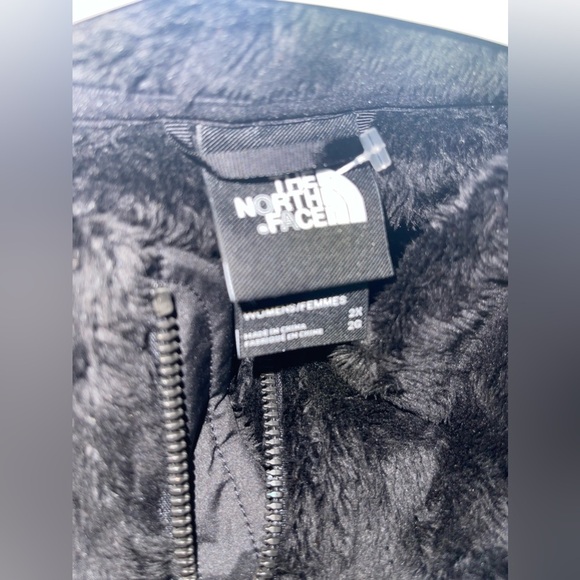 The North Face Plus Size Fuzzy Pull Over Sweater Jacket - Picture 6 of 12